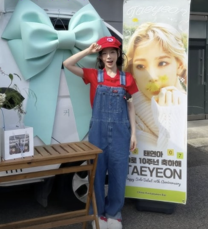 <b>태연</b>, <b>솔로 10주년</b> 기념 마리오 변신! “요정미는 여전하다”
