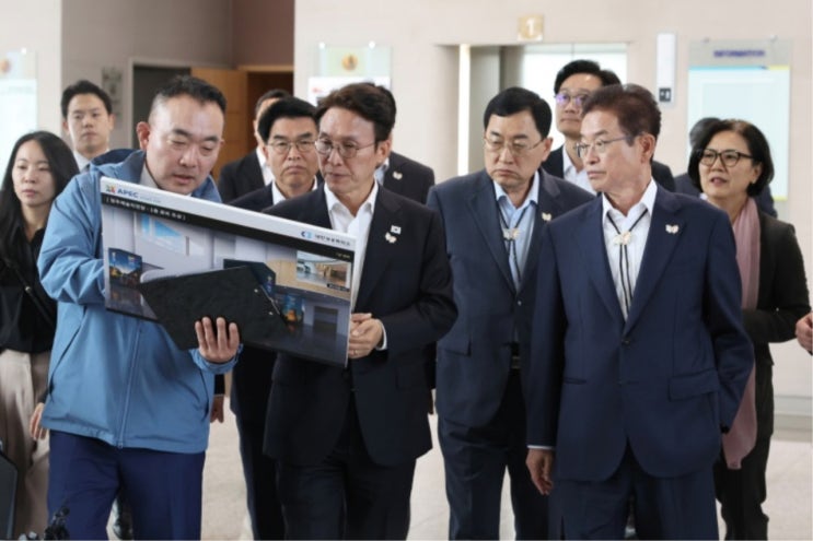 <b>김민석</b> 국무<b>총리</b> "행사 2주 앞두고 <b>APEC</b> 준비 경주 현장... 