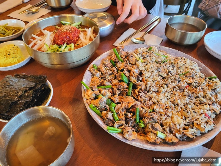  경주 황리단길 한식 맛집 향화정 메뉴추천 육회물회와 꼬막비빔밥