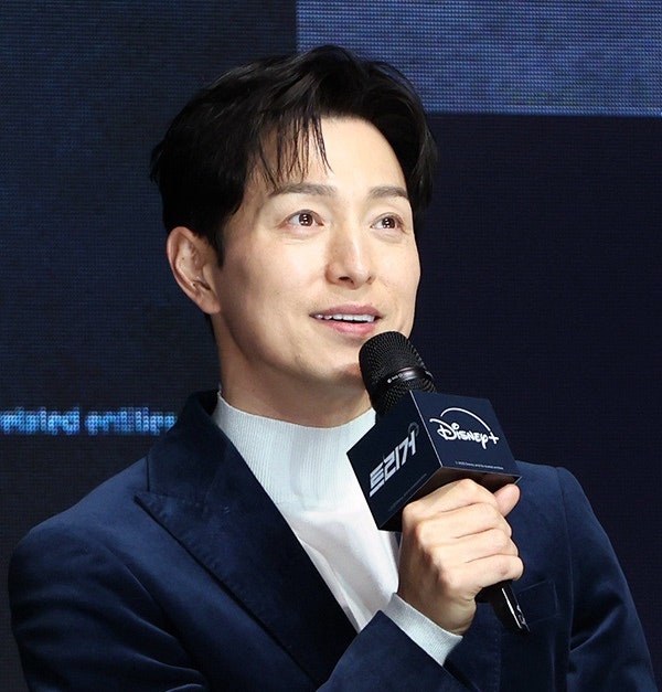 정성일, SBS 야구 드라마 ‘풀카운트’ 출연 검토 중…진짜 야구 팬이 야구 드라마로
