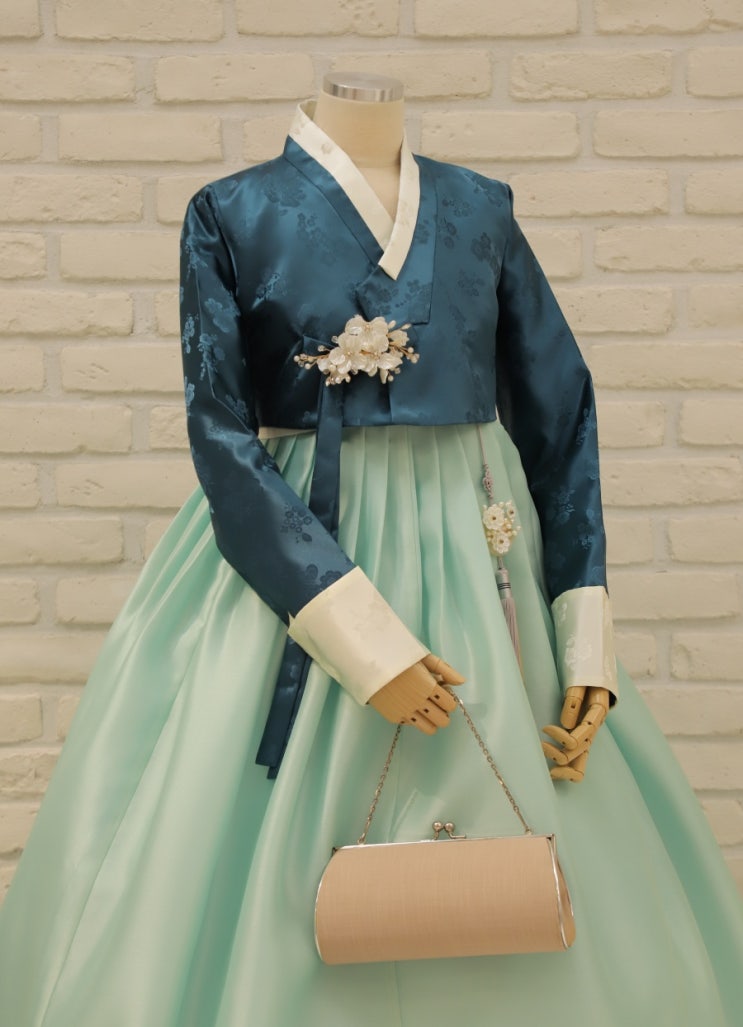  왜 결혼식 하객 한복을 입어야 할까요?(동생 결혼식/ 조카 결혼식 등등)