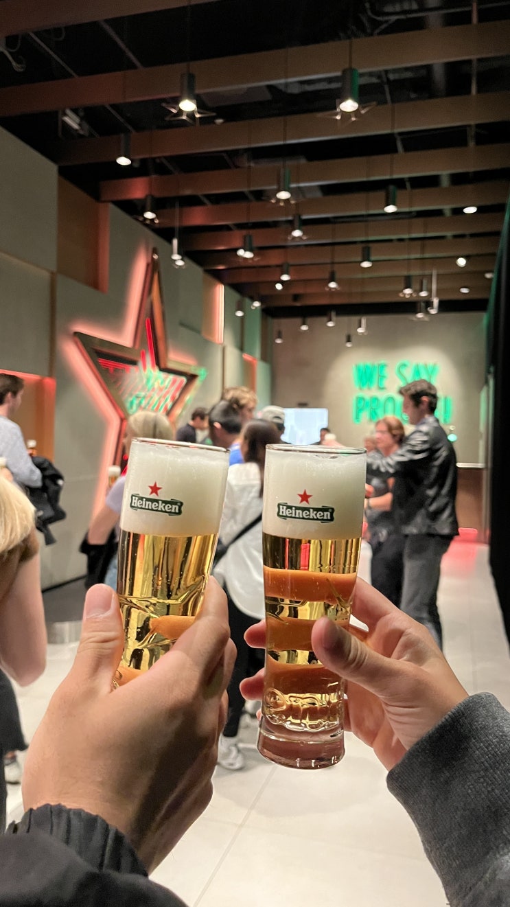  암스테르담 Heineken Experience 하이네켄 박물관_맥주를 좋아한다면 가볼만한 곳. 맥주 칵테일 맛볼 수 있는 루프탑바.