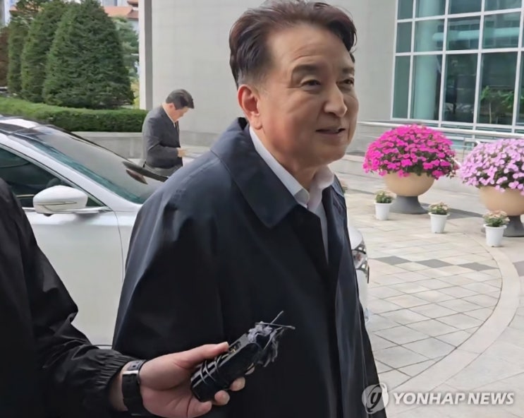 '1100만원 <b>돈봉투</b>' <b>김영환 충북지사</b>, 경찰 출석 전격 조사!... 