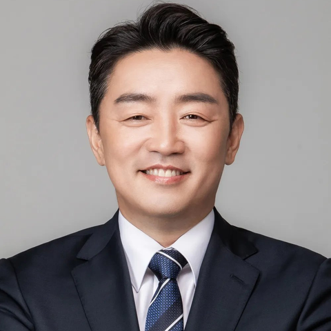 전략경제협력 특사 <b>강훈식</b>의 <b>유럽</b> 방문이 주목받는 이유