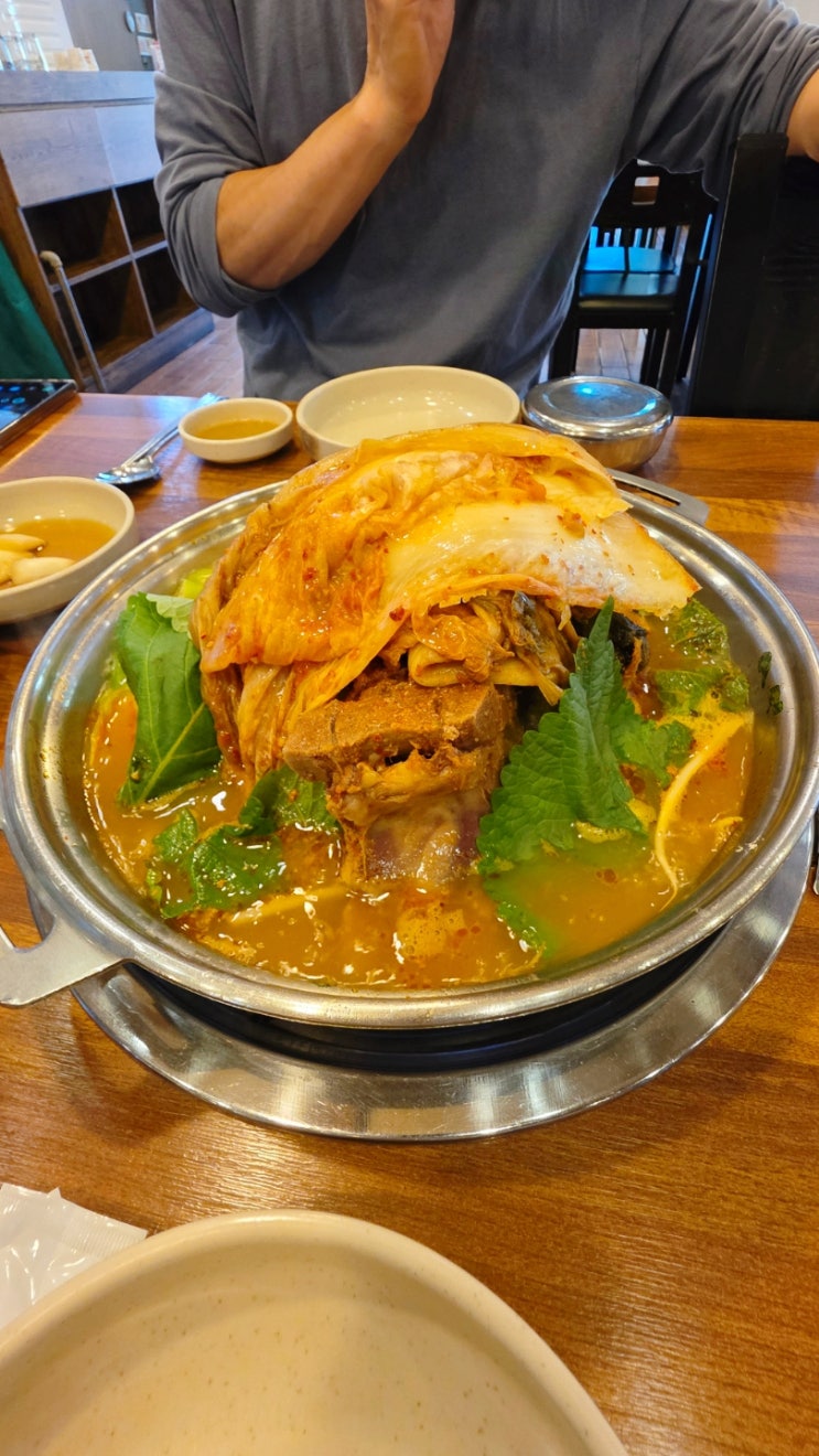  초당역감자탕 잠실감자탕 용인동백본점 끝내주는 묵은지감자탕 인정인정