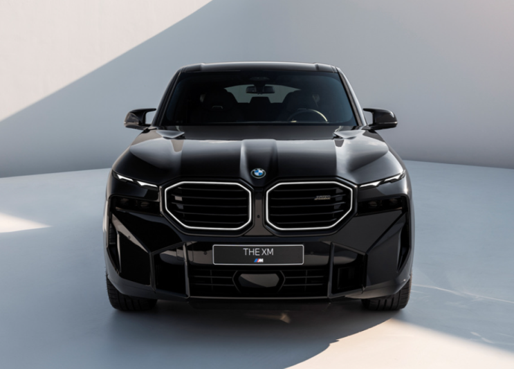  전기차 시대에 748마력 SUV? BMW XM 이거 알고 타는 거예요?
