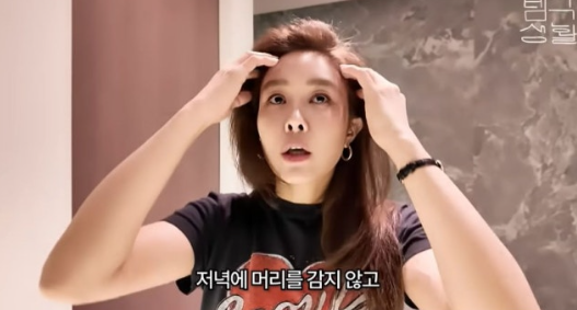  “아침 샤워? 세상에서 제일 더럽다!” 탈모 극복한 옥주현의 충격적인 헤어 루틴 공개