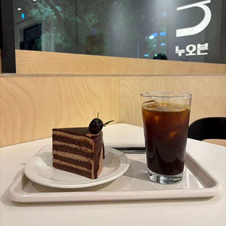  수원 영통역 디저트 카페 누오븐 내돈내산 후기