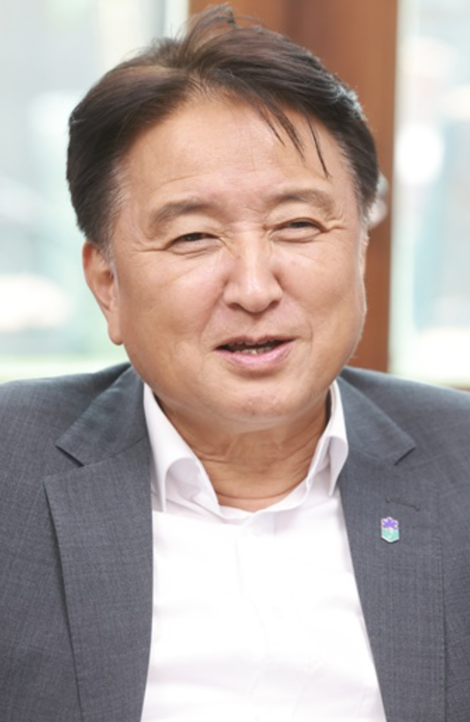 충북도<b>지사</b> <b>김영환</b> 프로필