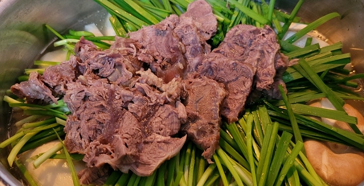  컬리 아롱사태 수육 전골 전기밥솥 레시피! 맛있네