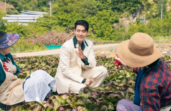  "김우빈", ‘다 이루어질지니’ 논란에 솔직히 입 열었다  “모든 반응, 감사하게 받아들여요”