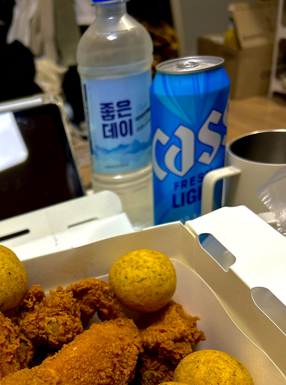 썬더치킨 대현점 사진 4