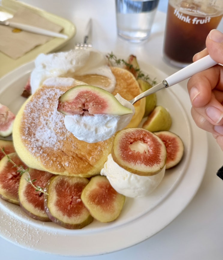  홍대 수플레 띵크프룻 생과일디저트 맛집 홍대 디저트 카페 추천