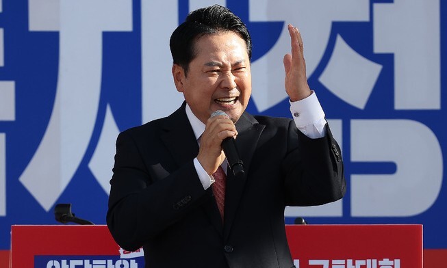 <b>장동혁 윤석열 면회</b>, 먹잇감을 던져주다