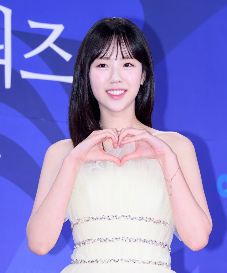 활동중단 했던 <b>지예은</b> 건강회복 <b>런닝맨 복귀</b> 녹화중?