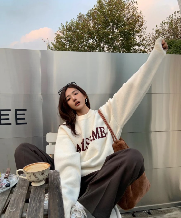  요즘 갑자기 추워져 옷 모살지 고민이라면? 간절기 필수 패션아이템 추천, 정답은 이 안에!