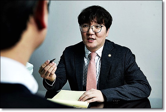 유성춘변호사 변호사철학 상담비용 주말도가능