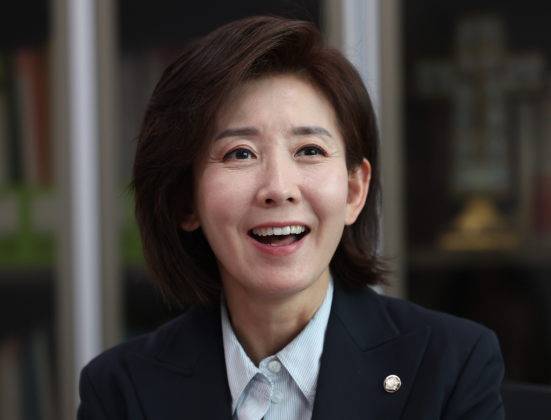 나경원 “남편 <b>출석</b> <b>국감</b> 불참? 오보다