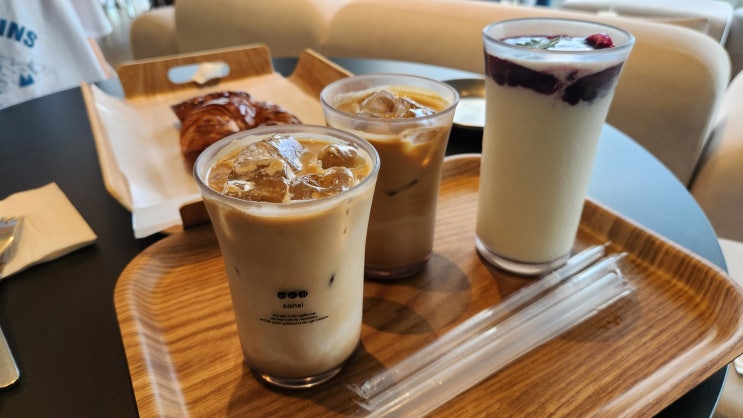  아산 득산동 신정호수뷰 산시 베이커리&브런치 카페