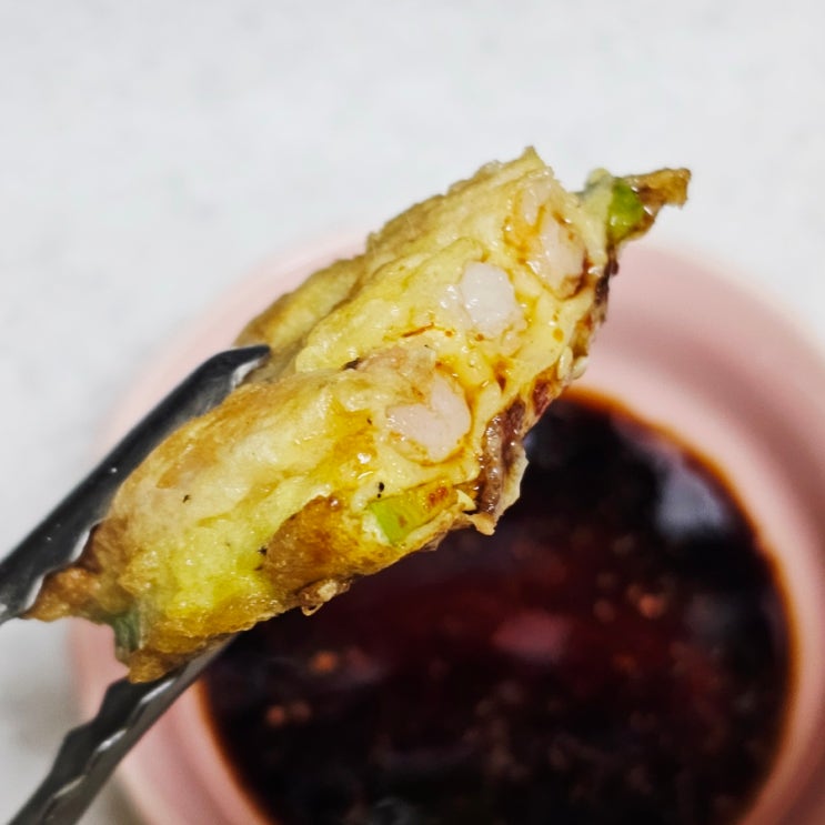  방법은 간단하면서 맛은 좋은 애호박 새우전