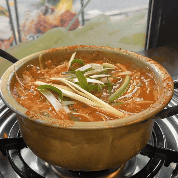  양은이네 신대방삼거리역직영점 동태탕 오징어보쌈 물냉면 세트 내돈내산