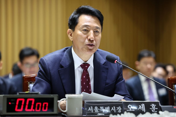 <b>오세훈</b>·<b>한강버스</b>, “<b>안전 문제</b>없다”…2-3년 후 흑자전환 자신