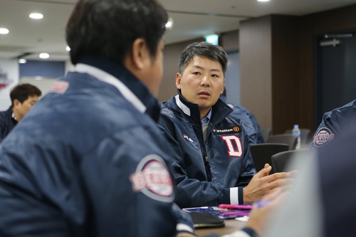  두산 베어스 김원형 전 SSG 랜더스 감독을 제12대 사령탑으로 선임