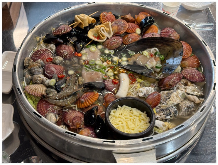  신선한 바다를 한 냄비에 담은 갯벌의조개 익산동산점 익산맛집