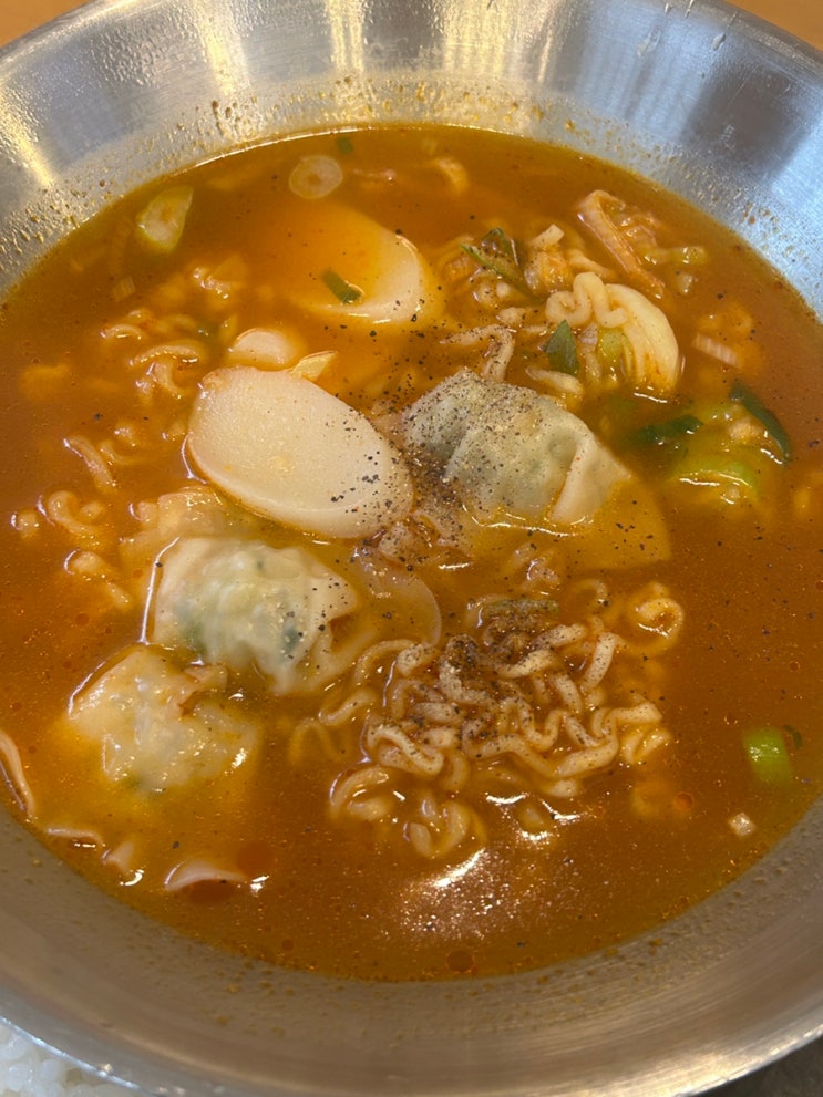  청도새마을휴게소 (부산방향) 푸드코트 메뉴 및 가격 정보