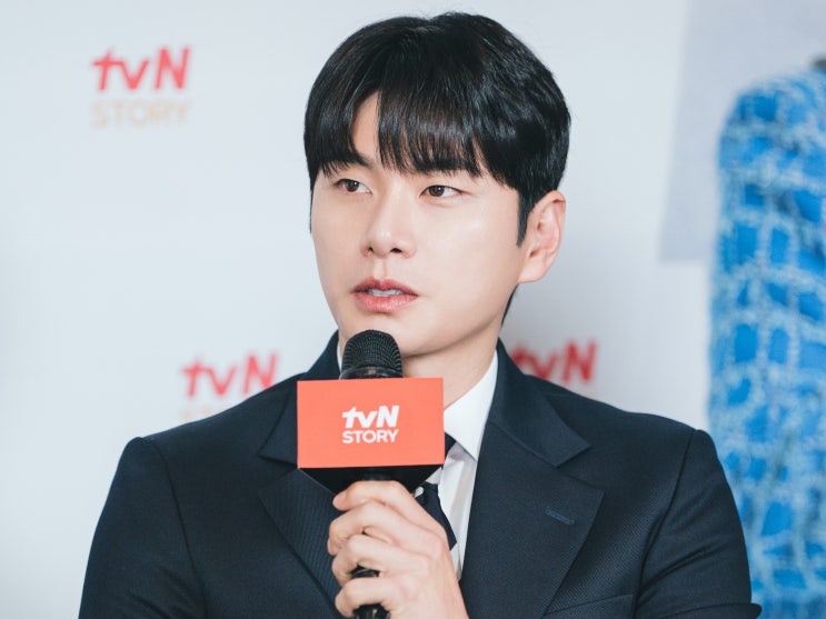 <b>이이경</b>, 온라인 사생활 <b>루머</b>에... 예고…허위 사실 <b>유포</b> 주의해야