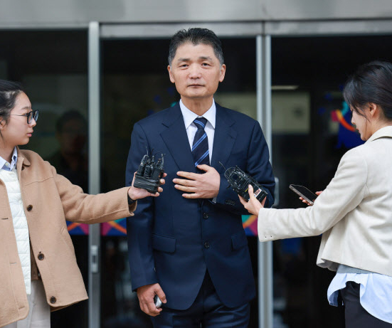 <b>김범수</b> 카카오 창업자, SM 시세조종 혐의 1심 <b>무죄 선고</b>!... 