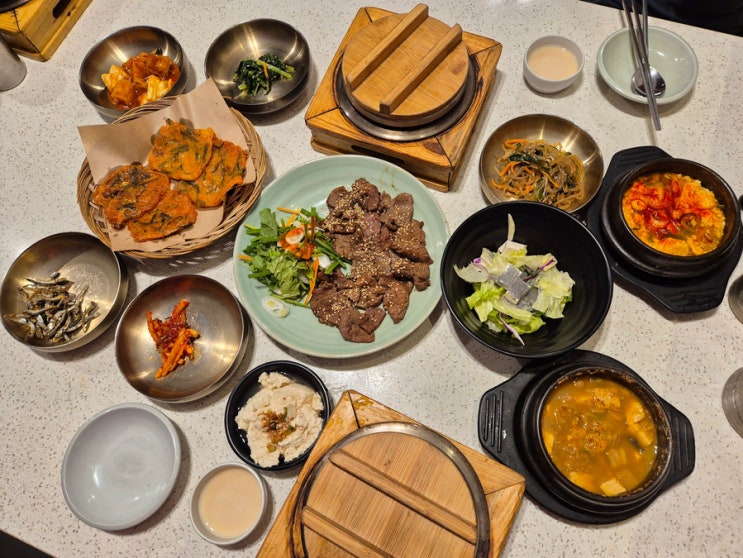  분당 두부 맛집 두향 정자동 한정식 추천 김치전 무한