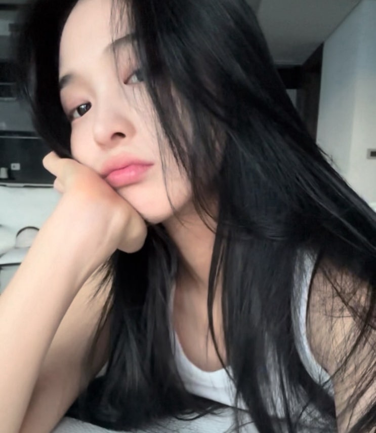 <b>원빈 조카</b> 2000년생 배우 <b>한가을</b>, “역대급 미모”로 광고... 