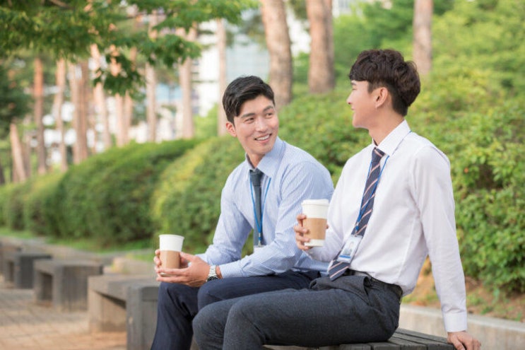 `불안, 우울감 떨쳐내려면...정신 건강 개선하는 쉬운 방법들