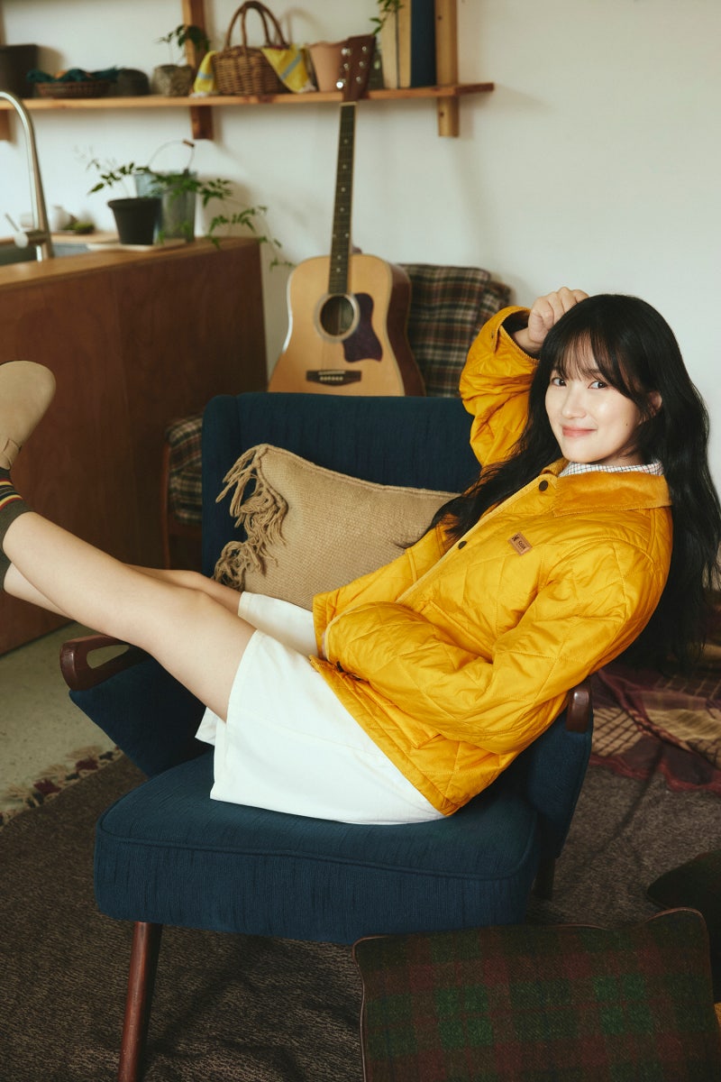 코닥어패럴 ✨ 김혜윤 코닥 경량패딩 컬러라마 착샷 너무 예쁨