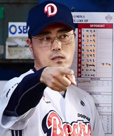  두산 조성환 감독대행 — 정식 선임 불발, 그러나 “동행 의사는 남아 있다”