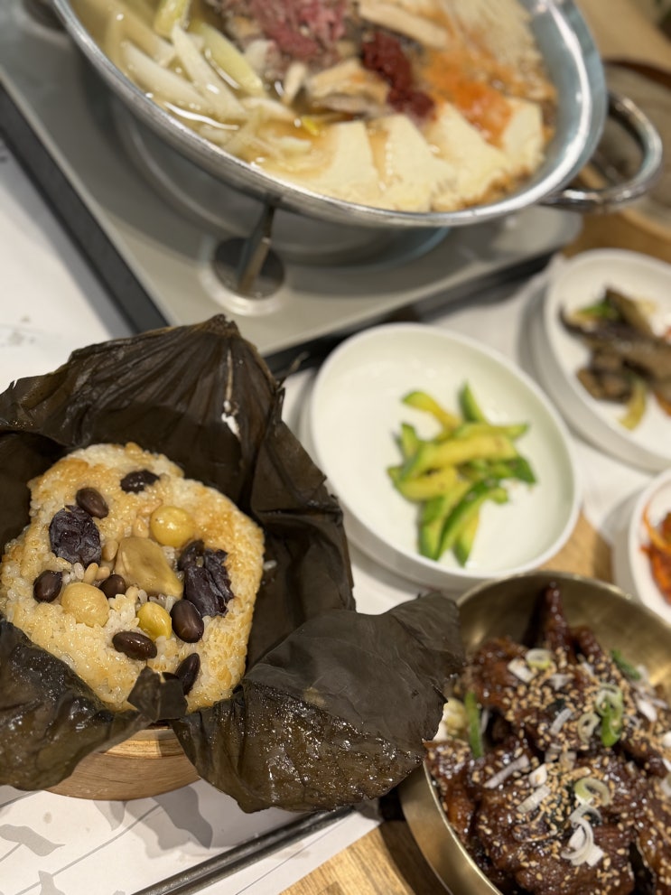  완정역 한식맛집 가족외식 하기 좋은 연잎밥과 국수 다밀 검단점