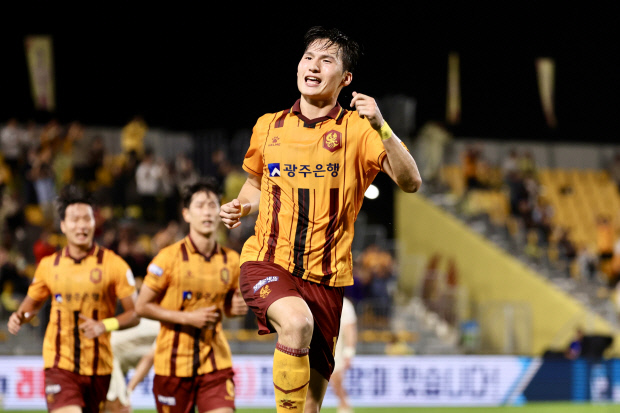 광주FC 파이널A 실패, 코리아컵 결승 앞둔 생존 레이스 | 이정효 감독의 도전이 시작, 하위 스플릿 일정