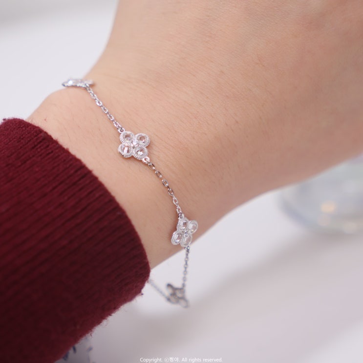  여자 은 팔찌 브랜드 메종 르플리스 Fiore briolette Bracelet