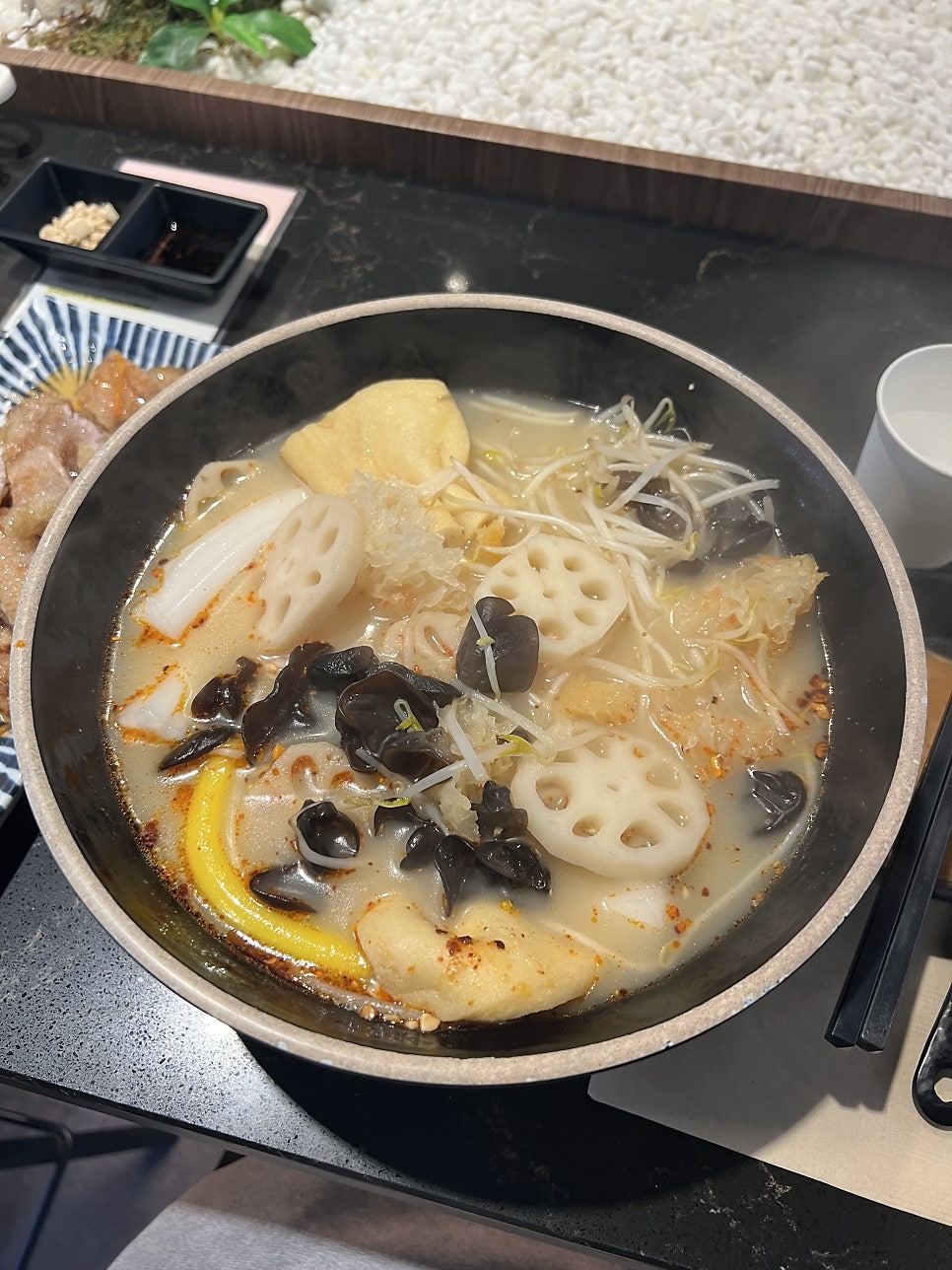 도미노피자 신촌점 사진 3