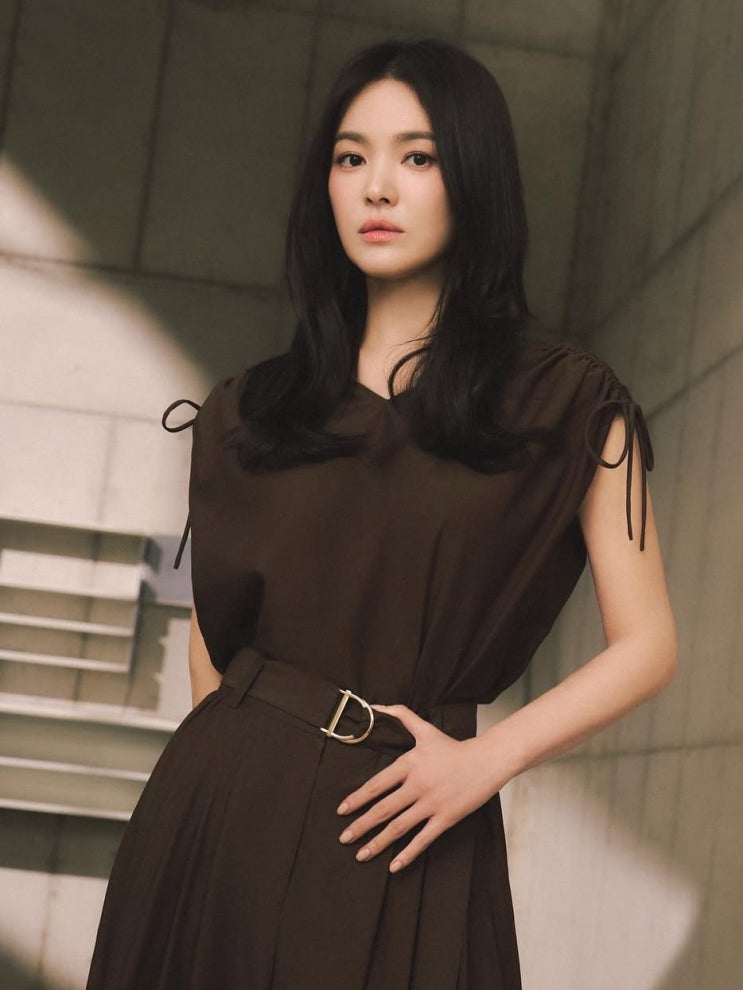  가을 트렌치에 어울리는 석촌동 미용실의 바디펌