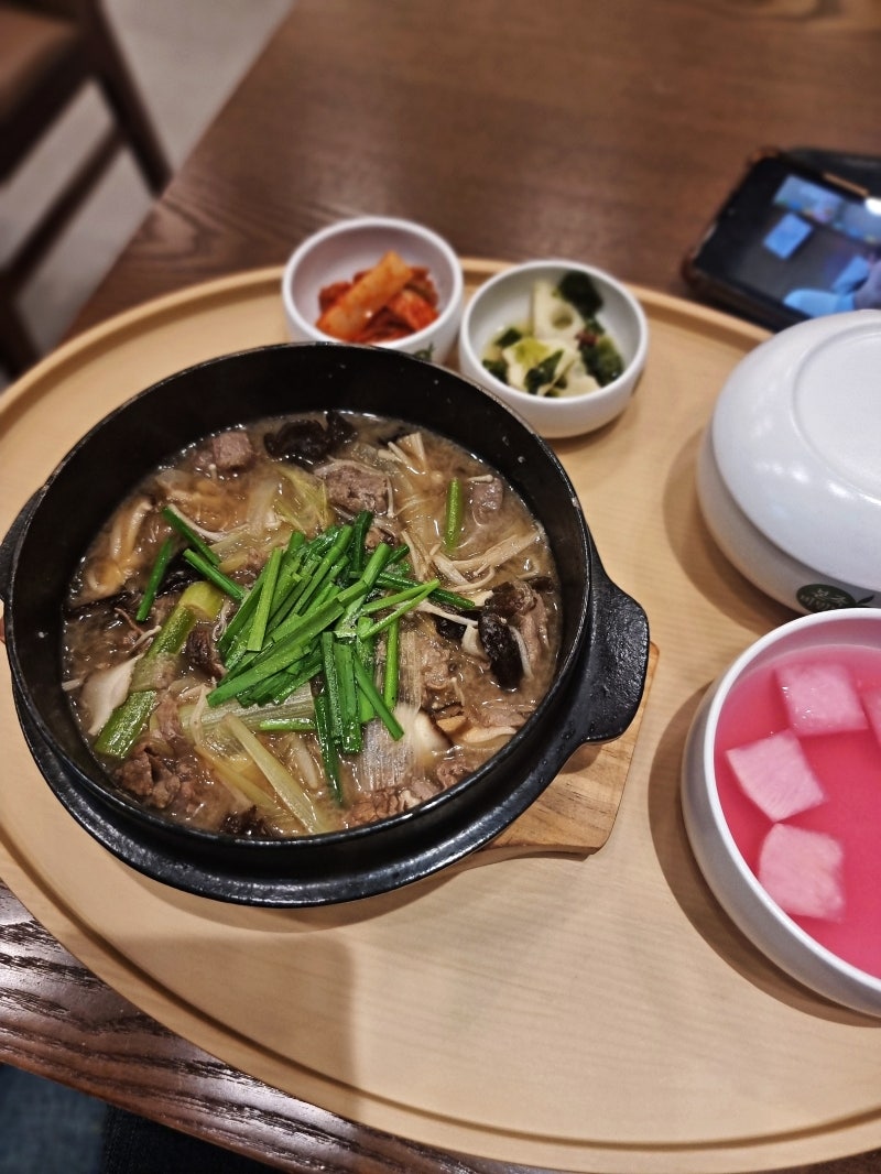 아주대 본죽 소불고기버섯뚝배기 모바일쿠폰으로 사 먹기!