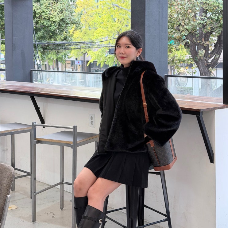  여성 겨울아우터 르투아 리버시블 에코 퍼자켓 KT알파쇼핑에서!