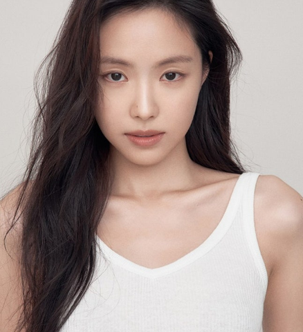 <b>손나은</b>, 소지섭과 함께하는 기대작 '<b>김부장</b>' 합류
