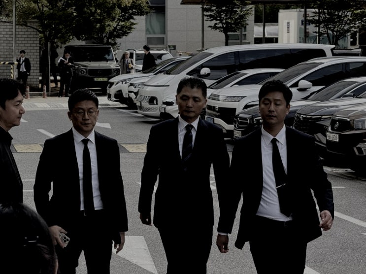  카카오, ‘SM엔터 시세조종’ 1심 무죄… ‘무리한 기소’의 역풍 - 법원, 검찰의 ‘유일한 증거’ 신빙성 부정… M&A 경쟁 속 ‘경영 판단’의 손을 들어주다