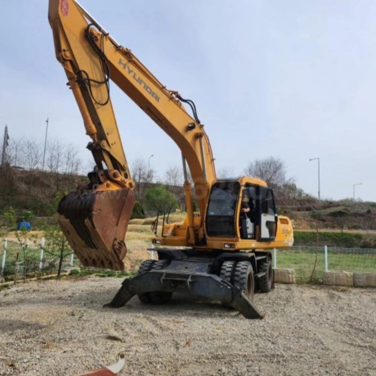  현대 R2000W-3 2002년식 4100만원 판매합니다.