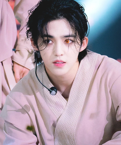 <b>세븐틴</b> 에스쿱스X민규, <b>빌보드 200</b> 첫 진입! K-팝의 새로운 역사