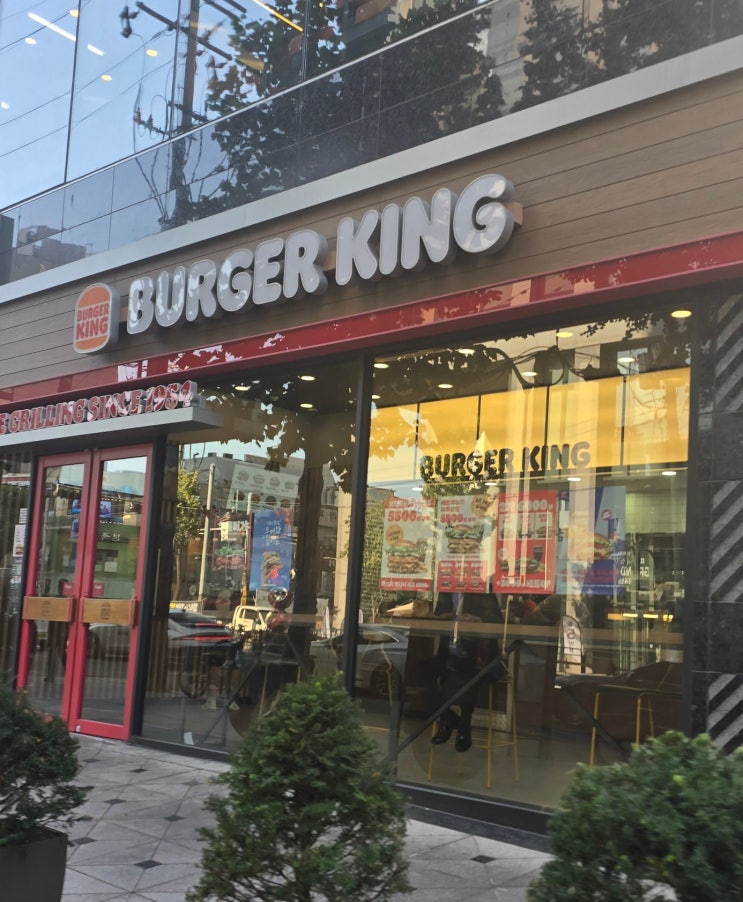  버거킹창업 가맹점이 적은 진짜 이유, 직영점 중심 전략 분석