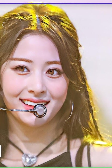 Singer LE SSERAFIM Huh Yunjin: Complete Profile Summary (Age, Height, etc.) and Instagram