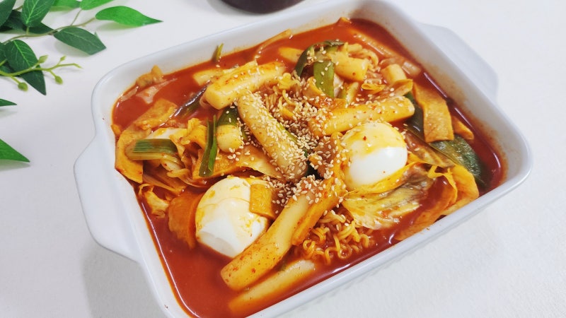 라볶이 만들기 국물 떡볶이 소스 재료 황금 레시피 간단 간식 만드는법